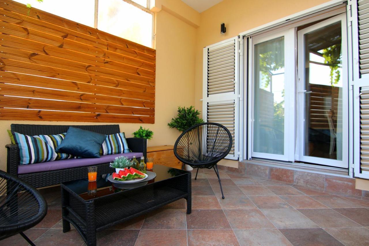 Apartments Tona Zaboric Exterior photo